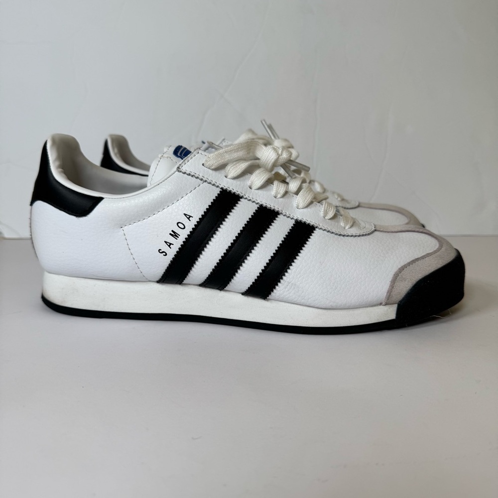 Adidas Originals Samoa Men’s Black and White 3 Stripe Sneakers Size 11.5
